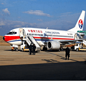 和田昆冈机场托运航空快运业稳步发展的原因是什么？